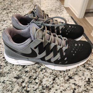 Nike Lunar Fingertrap TR Shoes